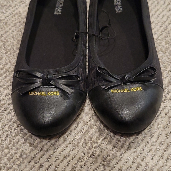 MK Black Flats - Picture 2 of 6